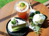 มาเที่ยวคาเฟ่ริมทะเล Aki Bay