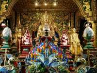 พาพ่อชมวัดสวยกลางเมืองเชียงราย