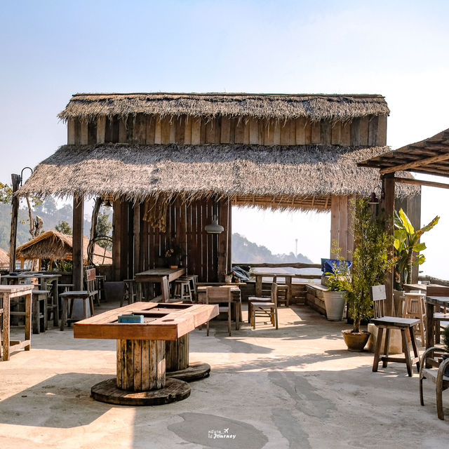 Miyo Coffee&Bar คาเฟ่สไตล์โรงนา