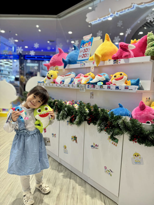 香港｜📣全新開幕‼️玩Baby Shark遊樂區攻略🎉🤩超多可愛打卡位✨小粉絲們一定要去朝聖啦