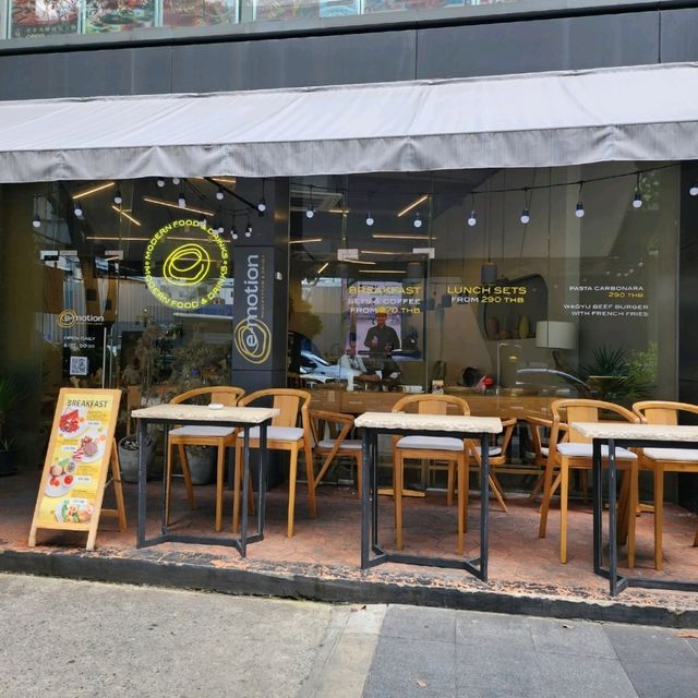 【バンコク】ふわふわホワイトオムレツのお店🥚