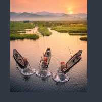 Fishing style in Inle Lake 