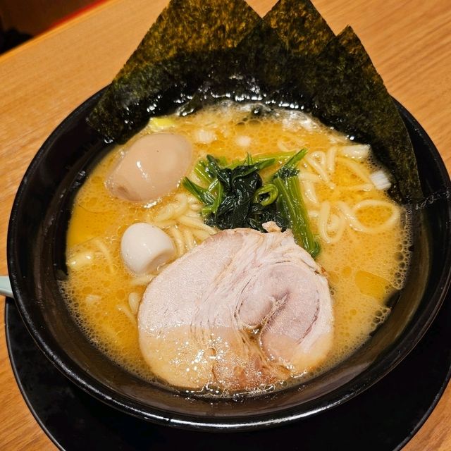 神戶三宮平價拉麵〔橫濱家系拉麵〕