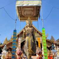 【チェンライ】奇跡のお寺 Wat Mung Muang