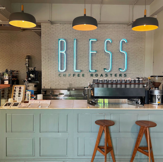 BLESS COFFEE ROASTERS - คาเฟ่นครสวรรค์