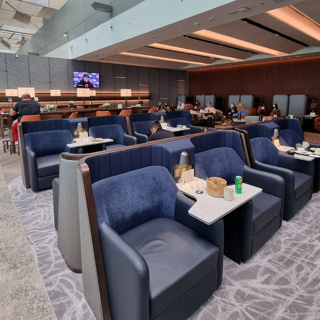 SilverKris Lounge: A Haven for Business Class Travelers
