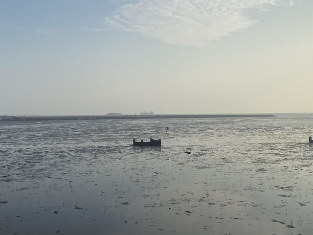 Gili Ketapang: Beauty Marred by Neglect