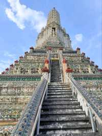 🌟 Wat Arun: A Breathtaking View You Can’t Miss! 🏯✨