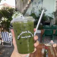 The Yellow Fox Cafe’ คาเฟ่ร่มรื่น ย่านรัชดา