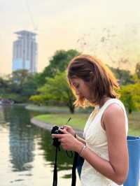 เดินเล่น ถ่ายรูป เดท ในบรรยากาศธรรมชาติกลางกรุง