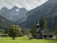 A Hiker’s Paradise: Exploring the Beauty of Oeschinensee
