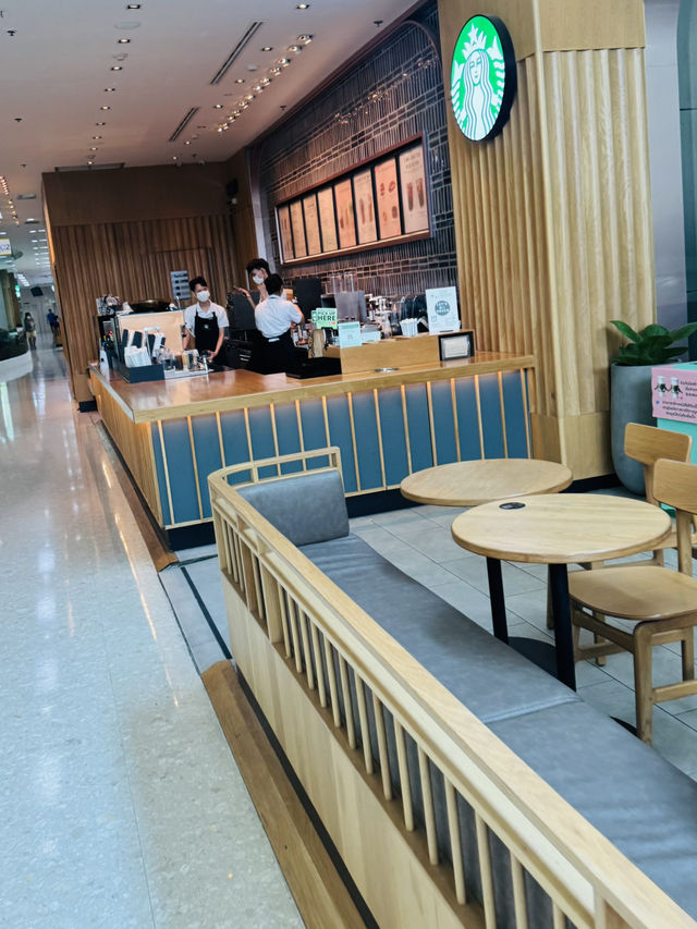 เติมพลังด้วยกาแฟ ที่ Starbucks โรงพยาบาลรามคำแหง