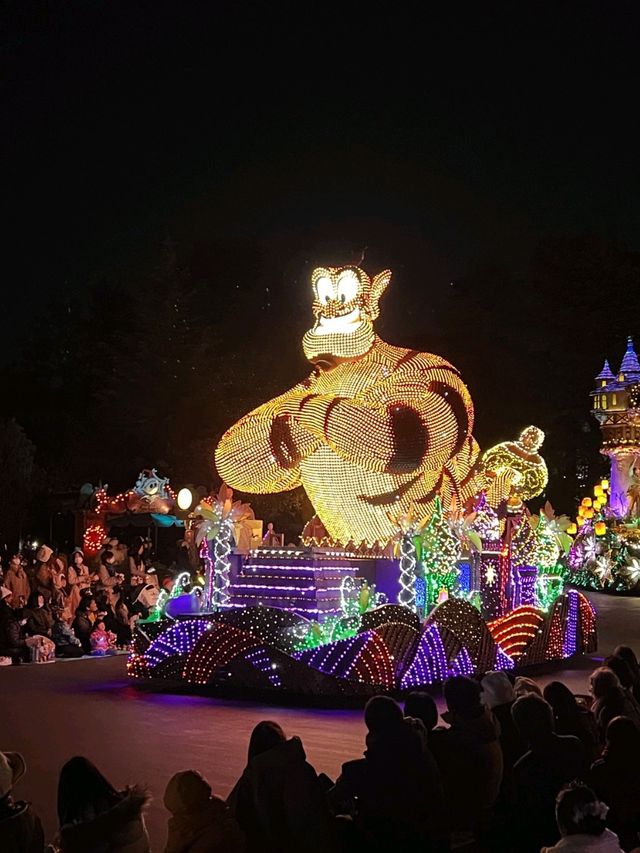 Magical Nighttime Parade at Tokyo Disneyland