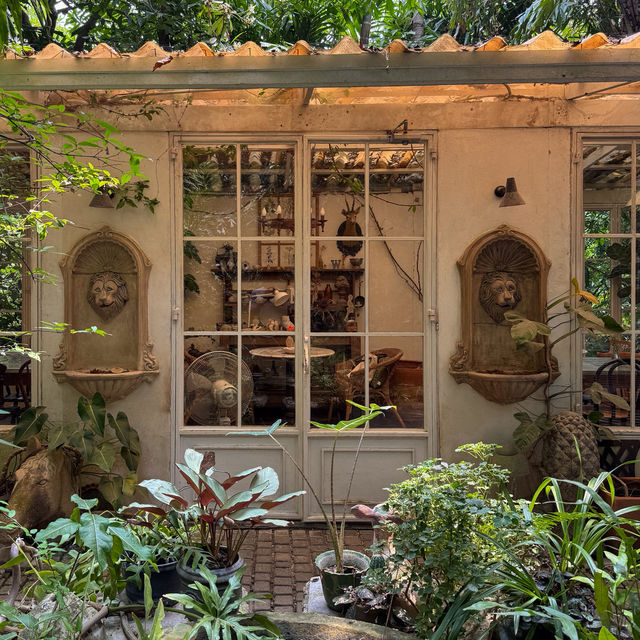 คาเฟ่กลางสวนสุดชิล Vibes สวยดีต่อใจ #นครปฐม ☕️🥐🍃