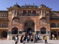 齋浦爾 Jaipur 景點推薦---琥珀堡、水之宮殿、風之宮殿、城市宮殿、天文台
