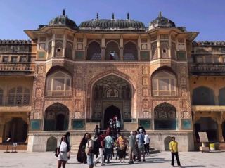 齋浦爾 Jaipur 景點推薦---琥珀堡、水之宮殿、風之宮殿、城市宮殿、天文台