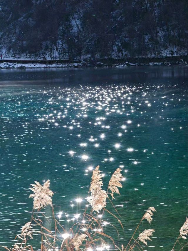 Jiuzhaigou: A Natural Wonderland of Beauty, Culture, and Tranquility