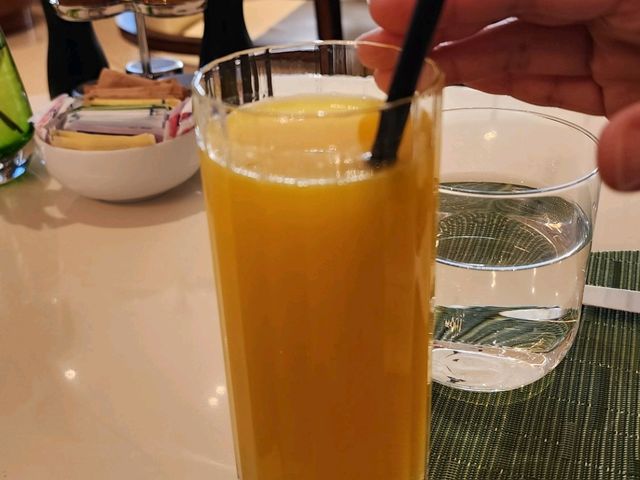 [🇺🇸ロサンゼルス]Espelette Beverly Hills: 地中海の味を楽しむ洗練されたレストラン