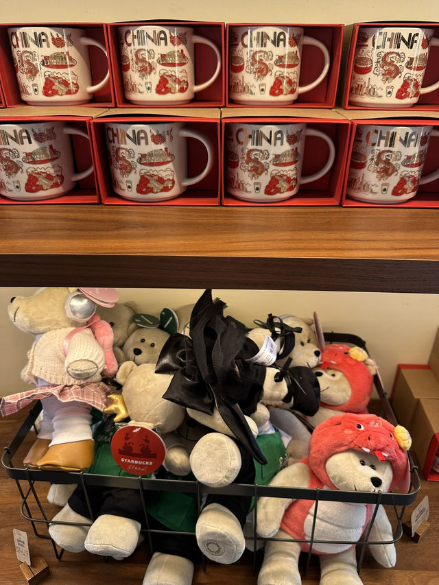 【中国🇨🇳上海】限定グッズがたくさん！上海ディズニータウンのスタバ☕️