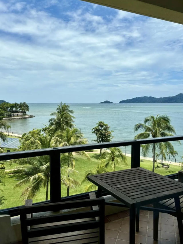 Shangri-La Tanjung Aru: A Tropical Playground in Borneo