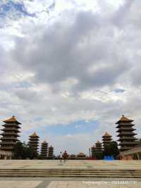 พุทธอุทยาน Fo Guang Shan พระนั่งองค์ใหญ่