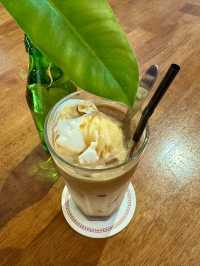 Heesan — Retro Café Charm Along Jonker Street, Melaka
