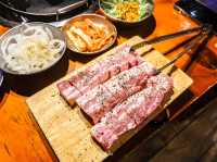 หมูย่างน้องดรีม ร้านดังในโซลย่านอัปกูจอง🥩🐷🇰🇷