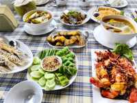 ร้านอาหารครัวริมน้ำ ทะเลน้อย พัทลุง