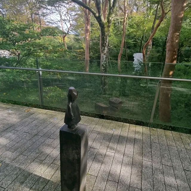 Title: Hakone Museum of Art – Where Nature and Tradition Converge