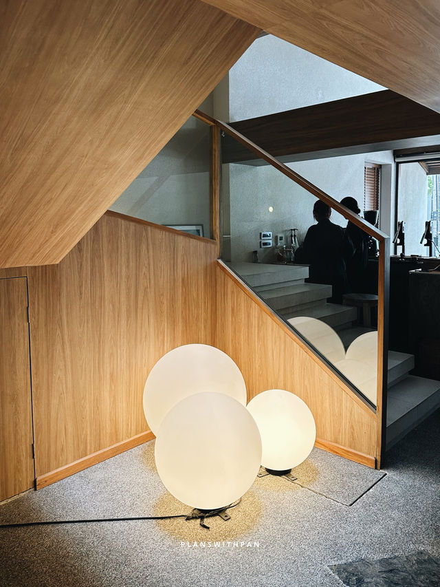 riion chiang mai cafe | stay | gallery . 🤍✨
