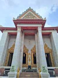 กราบ🙏พระพุทธชินสีห์และพระสุวรรณเขต