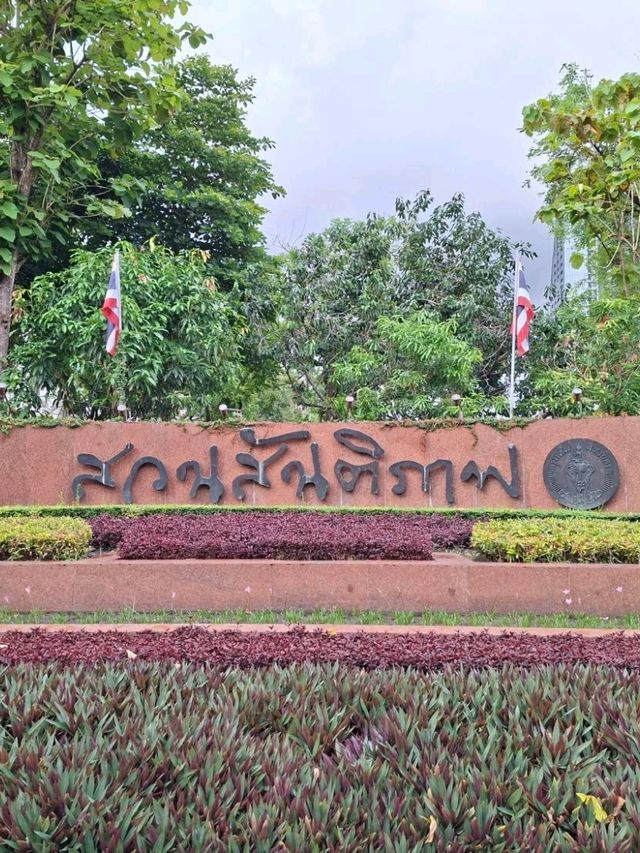 อนุสรณาถาน.อนุสาวรีย์ชัยสมรภูมิ✨️