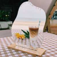 Drip Rim Lay คาเฟ่เล็กๆริมชายหาดหัวหิน
