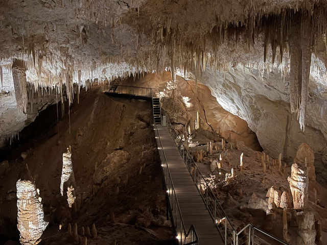 jewel cave