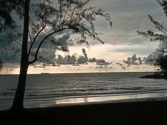 Relaxing Vibes & Coastal Charm in Miri