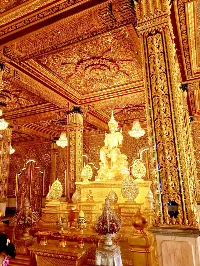 ✨まるで天国のようなガラス寺院！#ワットタースン #タイ旅行 #仏教建築