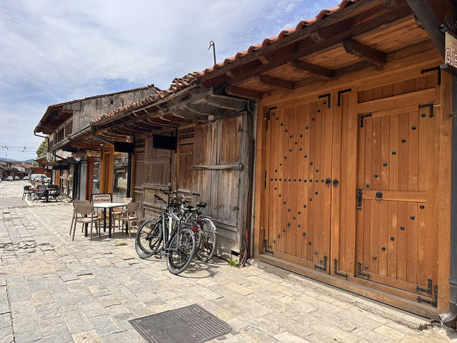 【Gjakovë｜まるで日本の宿場町？コソボの情緒あふれる街並み】 コソボで出会う、どこか懐かしい風景