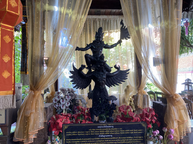 ทริปมูแบบปัง ๆ กับ “พระราหูทรงครุฑและพระนางจามเทวี