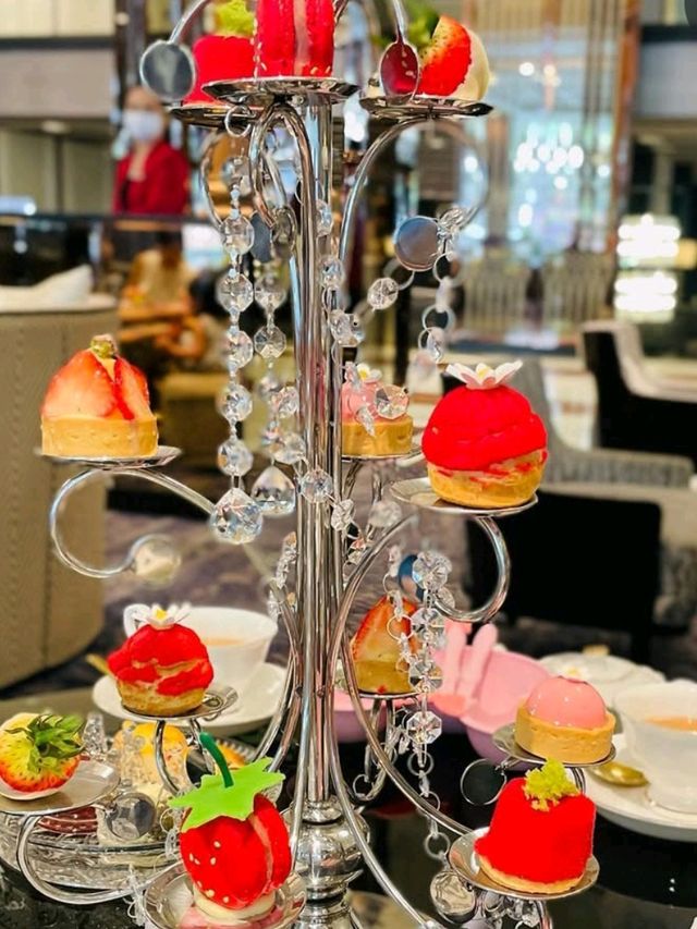 🌟 Royal Retreat at Bangkok Marriott Marquis Queen’s Park 👑✨