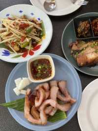 ชู้ลาวชู้รส ร้านอาหารอีสานแซ่บถึงใจ