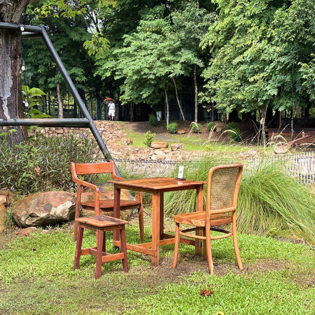 Montra Cafe – นครนายก คาเฟ่ในสวนเขียวขจี