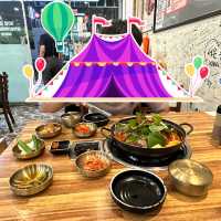 🔥「深夜不打烊，美味驚爆！濟州島24小時土豆排骨湯懸浮你味蕾！」 