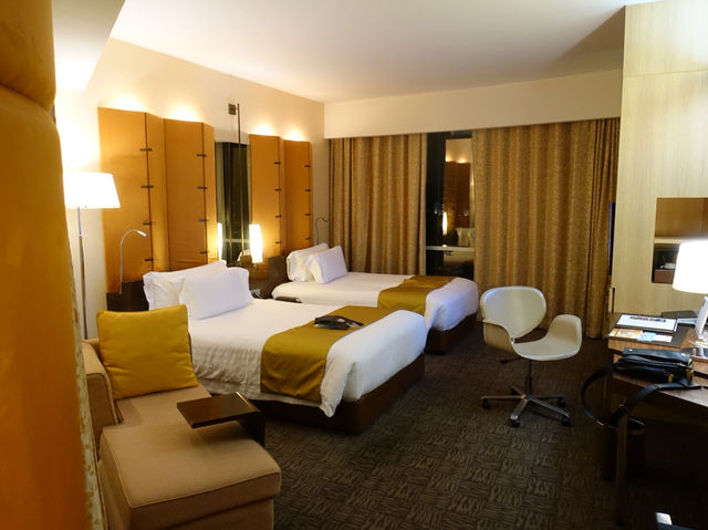 🛏️ Perfect City Escape at Centara Grand & Bangkok Convention Centre