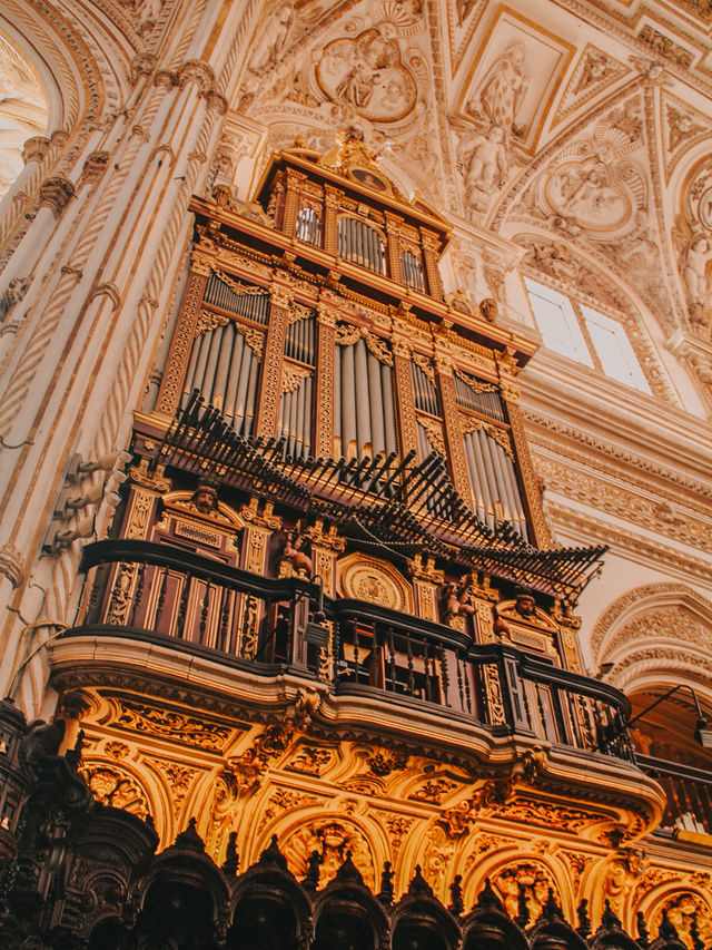 Where Two Worlds Collide – My Visit to the Mosque-Cathedral of Córdoba