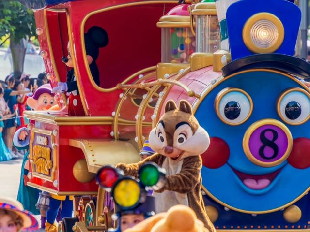 Everyone Loves Shanghai Disneyland