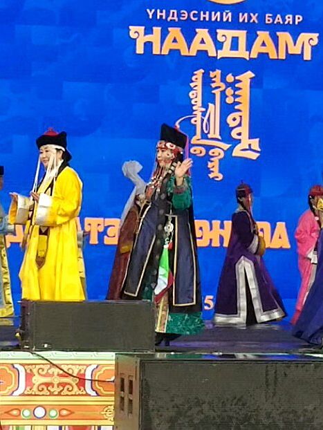 蒙古🇲🇳穿蒙古袍的蒙古人民族文化節