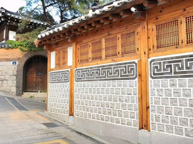 A Stroll Through Bukchon Hanok Village