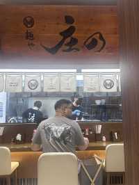 🍜 這碗拉麵，值得飛一趟上海。