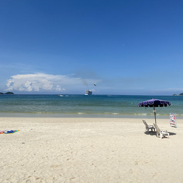 Bliss, Bites, and Beach Vibes in Phuket