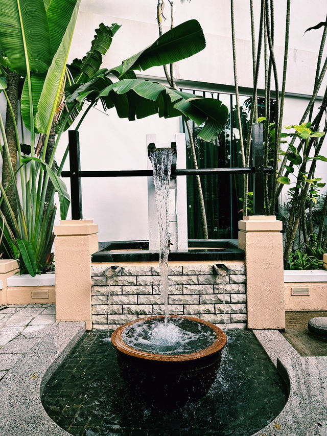 Splash & Serenity at Le Méridien Kuala Lumpur’s Pool Deck 🏖️🌇
